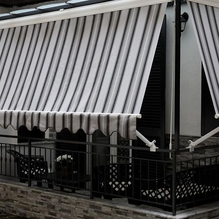 Casa Vacanze Sannazzaro 70 Νάπολη Εξωτερικό φωτογραφία